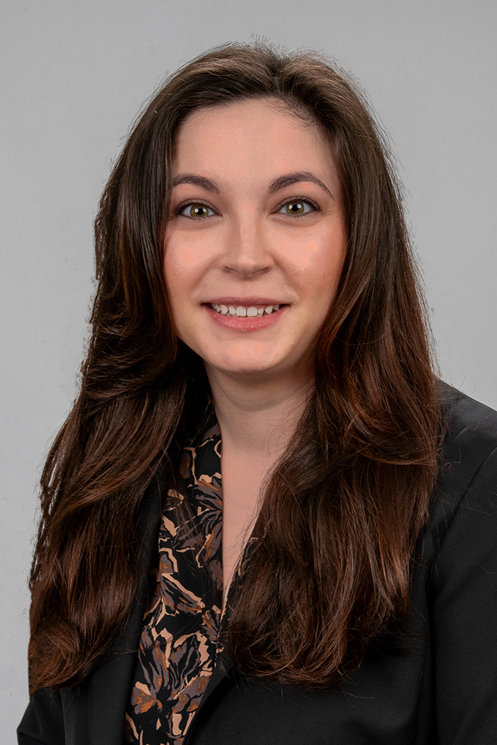 Bleil_Bethany-headshot