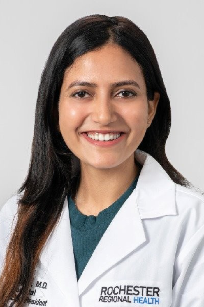 Keerthi Renjith Headshot